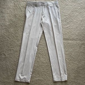 Hagar Slim Fit Cool 18 Pro Dress Pants 33W x 32L Light Greyish